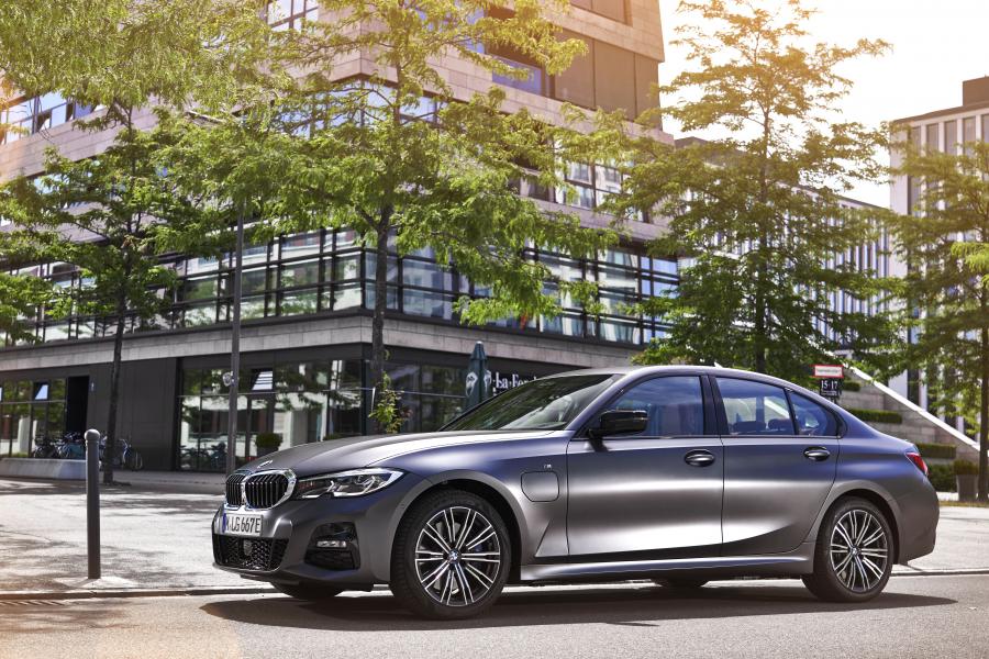  BMW 330e M Sport (G20) 2019 года  (WW) (фото 33 из 40)